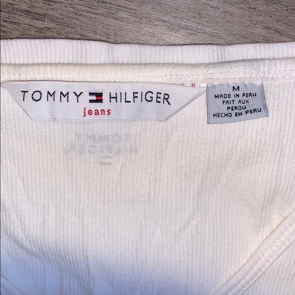 TOMMY HILFIGER Ribbed Tee - Picture 5 of 5